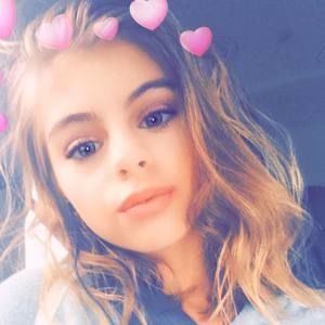 Meet your Posher, Katelyn